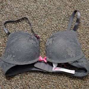 32A light padded under wire xhilaration bra